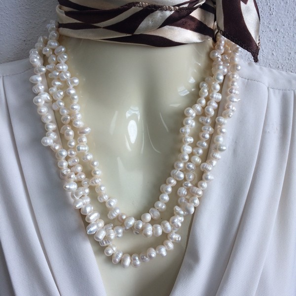Riečne perly korále 34 - biele 46 cm (trojradové)