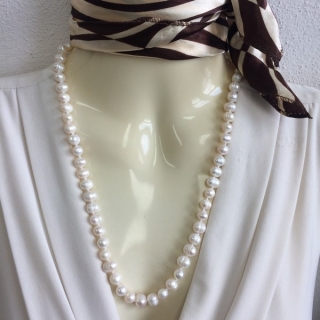 Riečne perly korále  27 - biele, 50 cm