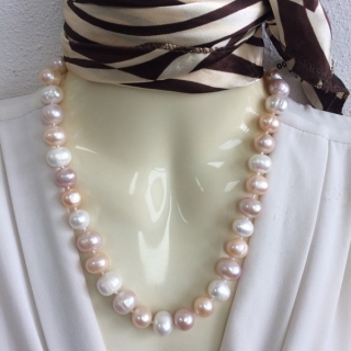 Riečne perly korále 52 - farebné, 45 cm